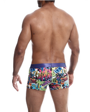 Load image into Gallery viewer, Hipster Trunk - Wow

