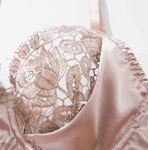 Load image into Gallery viewer, Sweetkama Ladies Lace See Through Lingerie Set with Garter Belt
